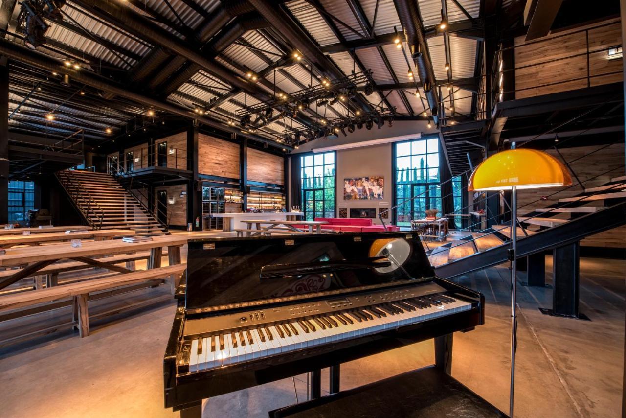 Warehouse By The Stay (Adults Only) อาเลอเจอติ ภายนอก รูปภาพ